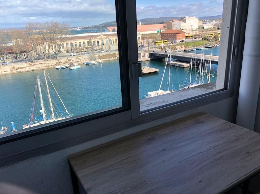 Sete 6Eme Vue Sur Le Canal Et L'Etang Exteriör bild