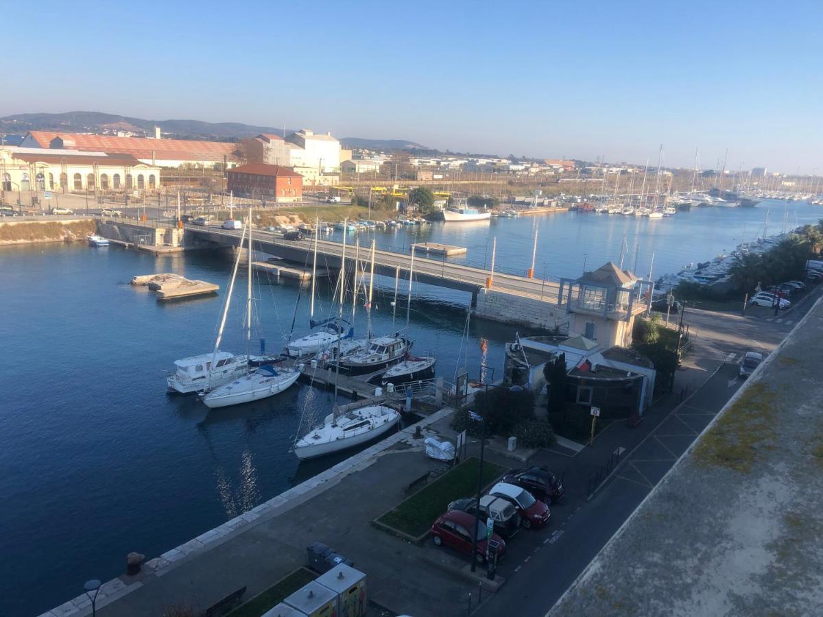 Sete 6Eme Vue Sur Le Canal Et L'Etang Exteriör bild